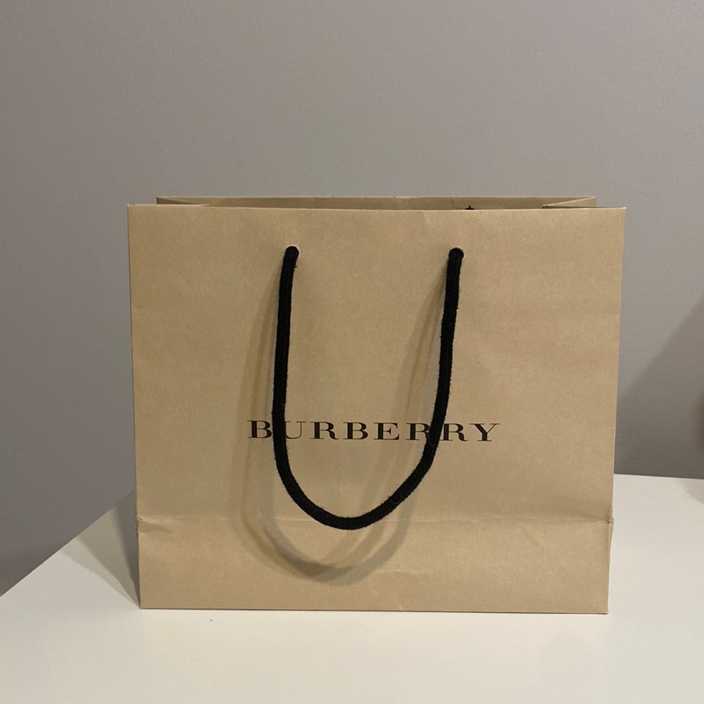 burberry paper bag